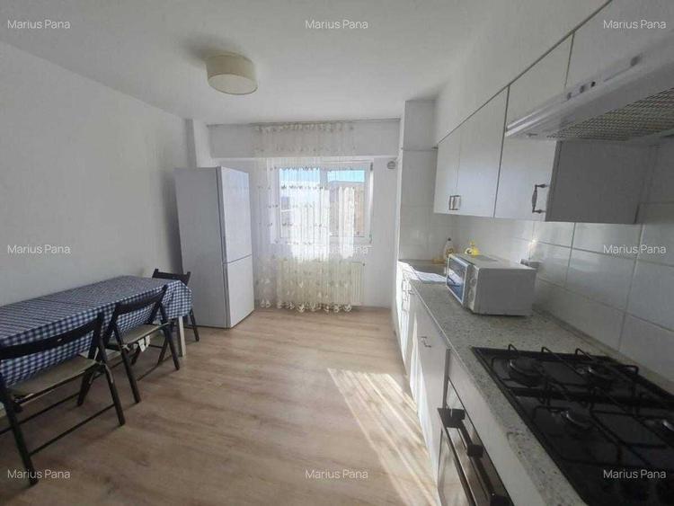 Apartament cu 4 camere decomandat în Unirii