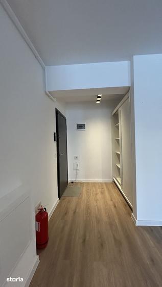 Apartament cu 2 camere în Tractorul
