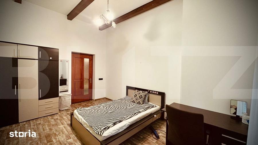 Casă cu 5 camere cu Teren 1000 Mp în Central