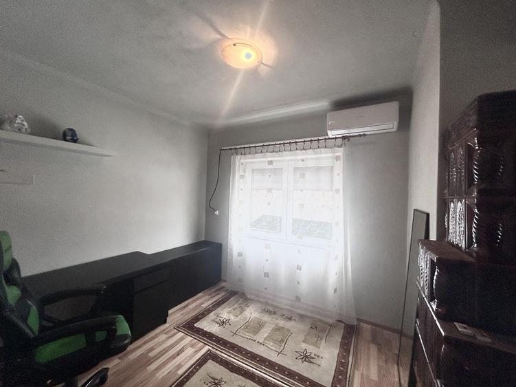 Apartament cu 3 camere semidecomandat în Armeneasca