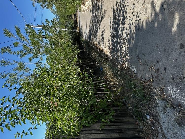 Casă cu 3 camere în Naipu