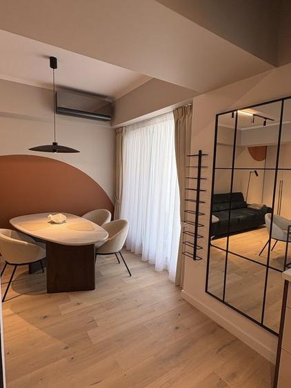 Apartament cu 2 camere semidecomandat, mobilat în Pipera