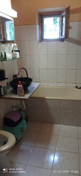 Apartament cu 2 camere decomandat în Far