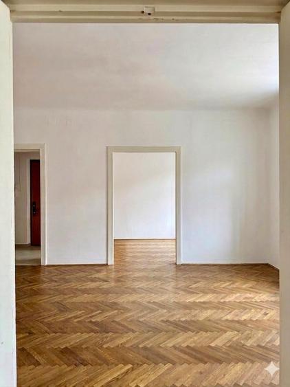 Apartament cu 4 camere circular, mobilat în Grădina Icoanei