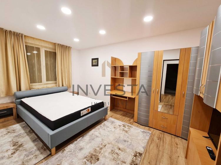 Apartament cu 4 camere semidecomandat, mobilat în Zorilor