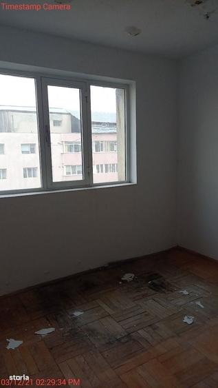Apartament cu 4 camere decomandat în Ultracentral