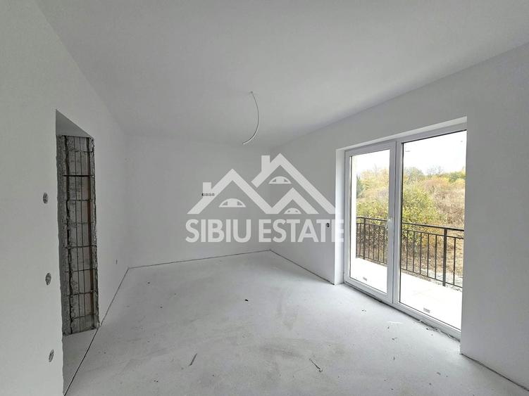 Duplex cu 4 camere cu Canalizare în Arhitecților - Calea Cisnădiei