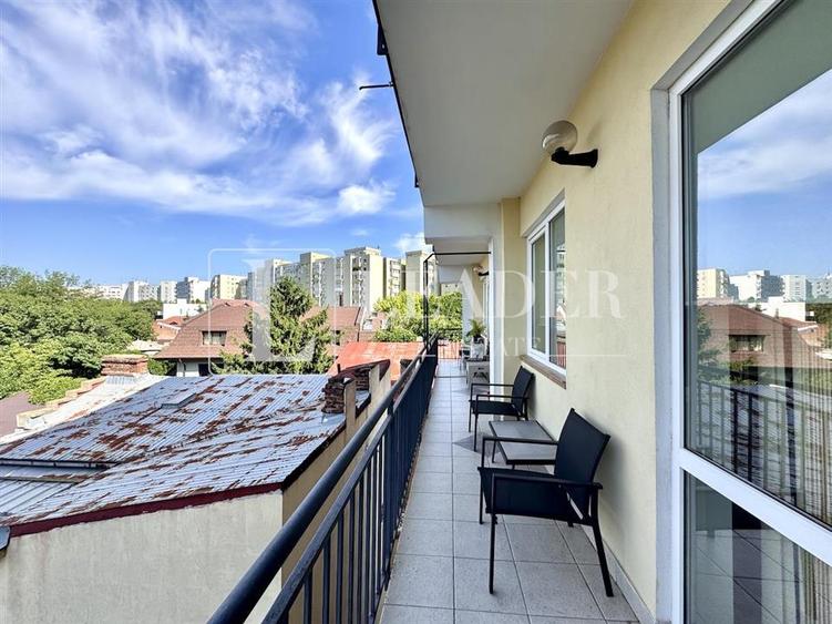Apartament cu 4 camere decomandat în Titulescu