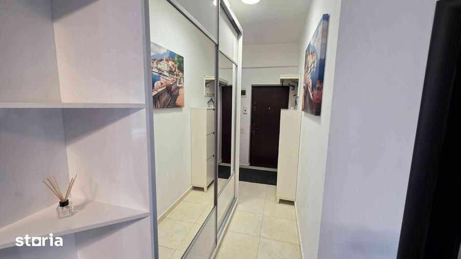 Apartament cu 3 camere decomandat în Băneasa