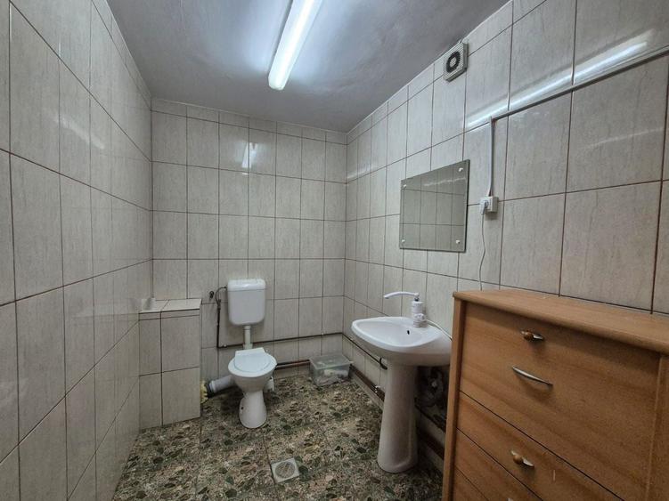 Birou, de 20 mp, în Calea București