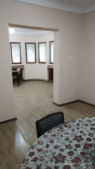 Casă cu 3 camere cu Teren 250 Mp în 1 Decembrie 1918