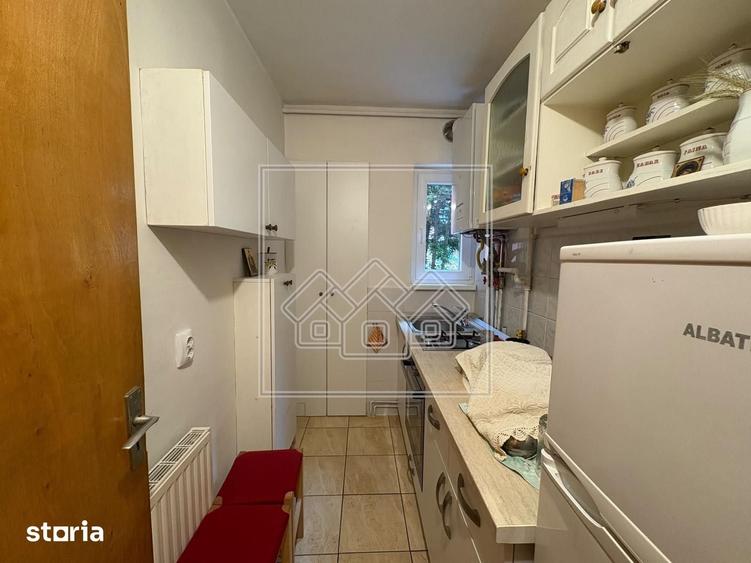 Apartament mobilat modern, 36 mp utili - Zona V. Aaron - 7