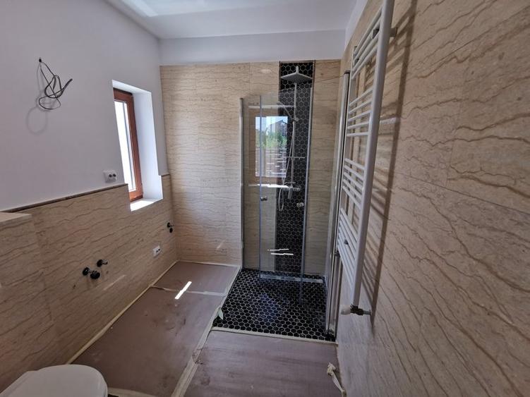 Casă individuală cu 4 camere cu Teren 530 Mp în Săftica