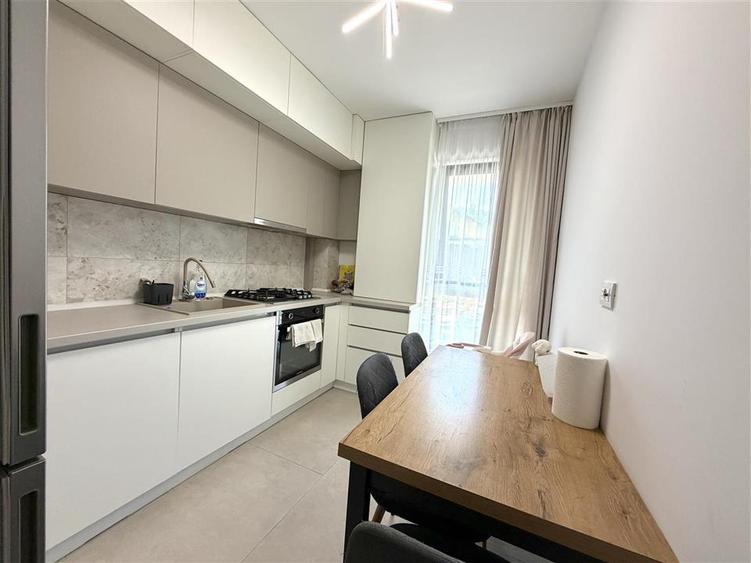 Apartament cu 2 camere decomandat în Cug
