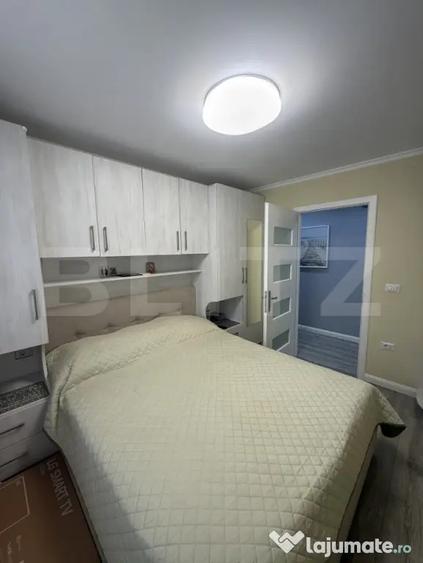 Apartament cu 4 camere decomandat în Central