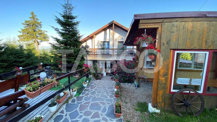 Casă individuală cu 10 camere cu Piscina în Păltiniș