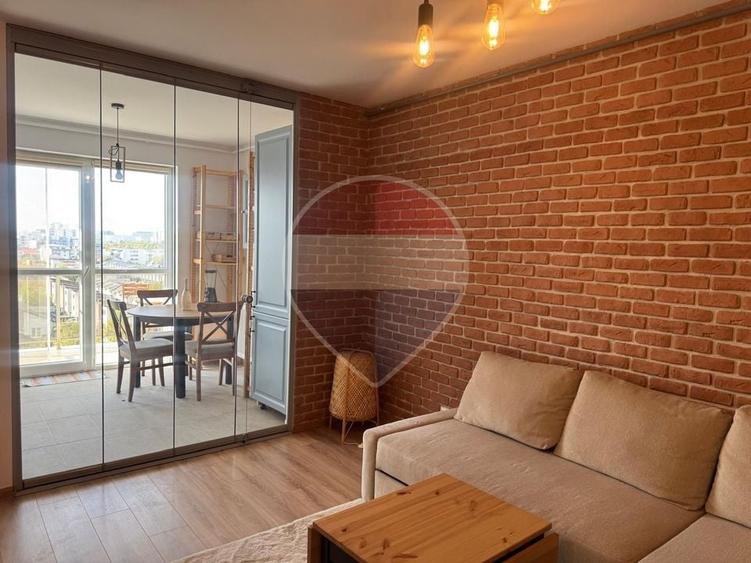 Apartament cu 3 camere semidecomandat, mobilat în Theodor Pallady