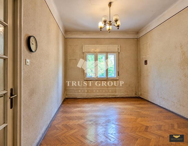 Apartament cu 3 camere semidecomandat în Dorobanți