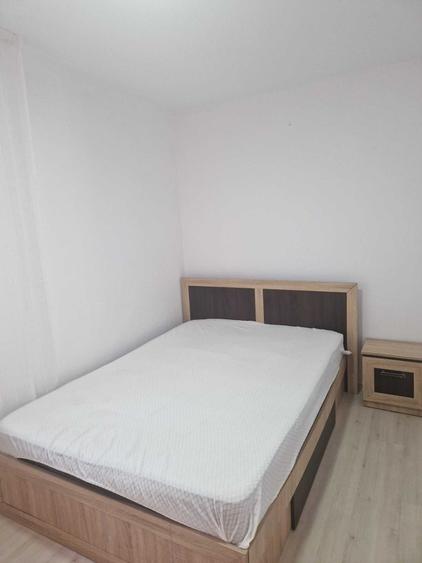 Apartament cu 2 camere decomandat în Exterior Vest