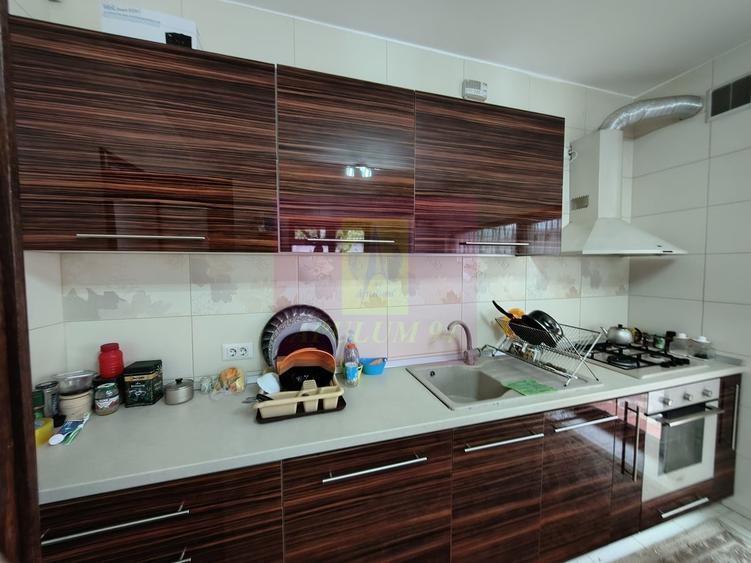 Casă cu 5 camere în Afumați
