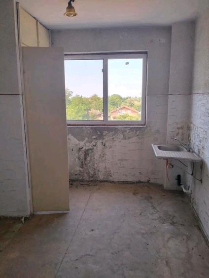 Apartament cu 2 camere nedecomandat în Central