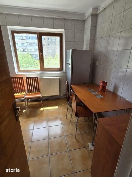 Apartament cu 2 camere semidecomandat în Militari