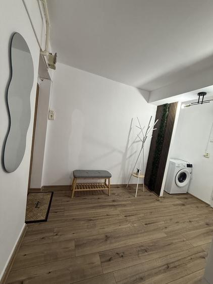 Apartament cu 2 camere decomandat în Exterior Vest