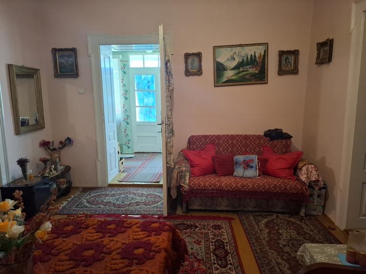 Casă individuală cu 5 camere cu Teren 2117 Mp în Nădlac