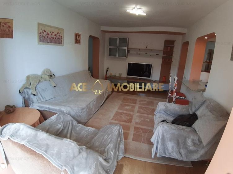Apartament cu 4 camere semidecomandat, mobilat în Drumul Taberei
