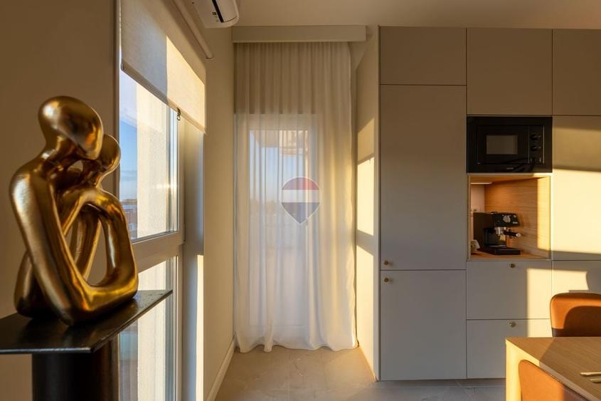 Apartament cu 3 camere decomandat, mobilat în Micălaca