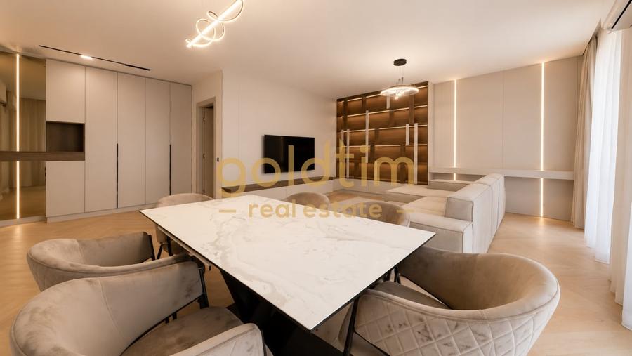 Apartament cu 4 camere decomandat, mobilat în Pipera