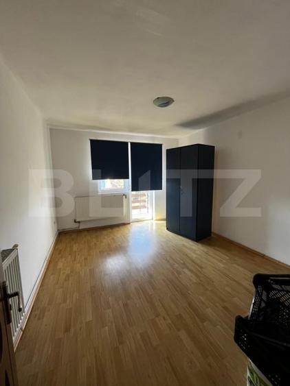 Apartament cu 3 camere decomandat, mobilat în Unirea