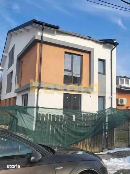 Casă cu 6 camere cu Canalizare în Bucureștii Noi