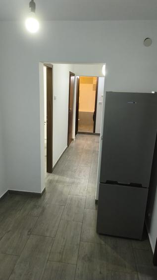 Apartament cu 3 camere decomandat, mobilat în Pantelimon