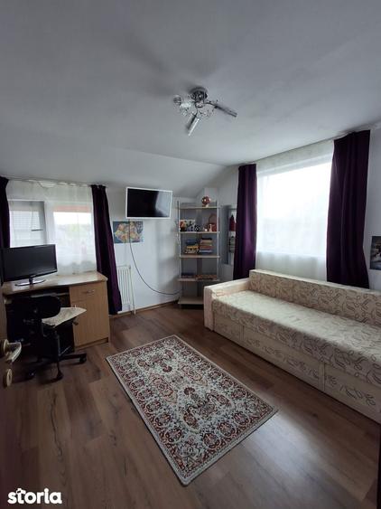 Casă cu 4 camere cu Teren 507 Mp în Șendreni