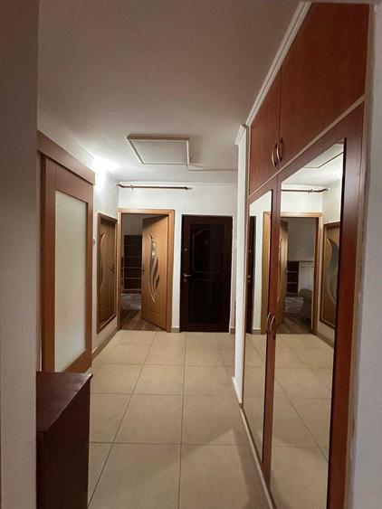 Apartament cu 2 camere decomandat în Bârzești