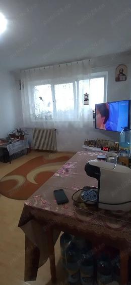 Apartament cu 2 camere nedecomandat în Poștei - Bucov