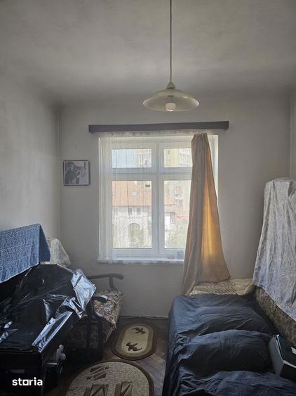 Apartament cu 5 camere, mobilat în Unirii