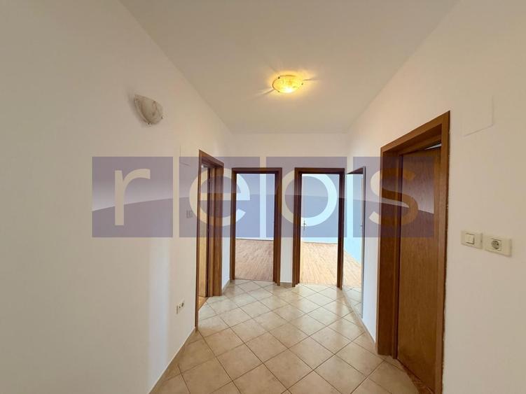 Apartament cu 4 camere în Șoseaua Nordului