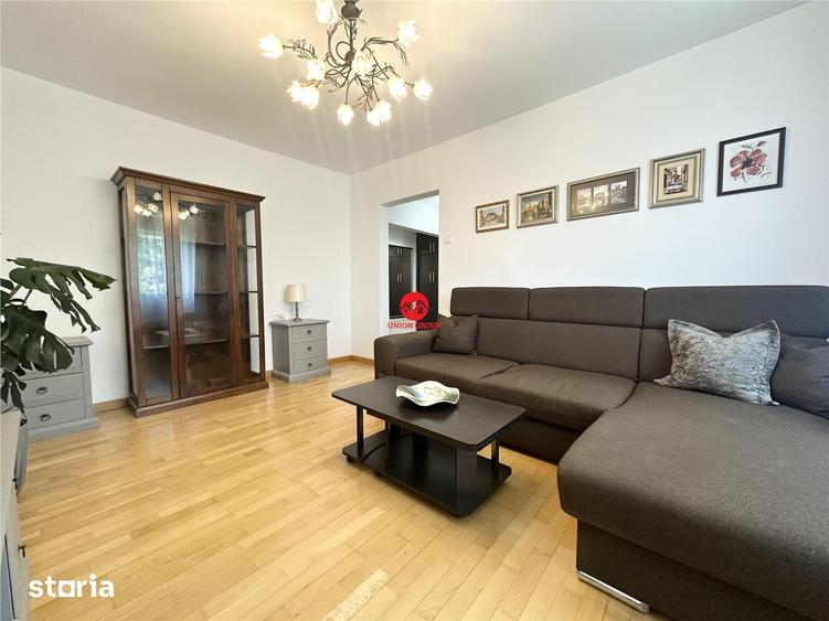 Apartament cu 3 camere decomandat în Inel I