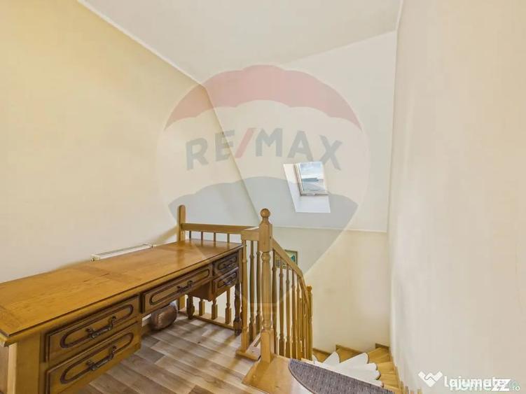 Casă cu 4 camere cu Teren 290 Mp în Trivale