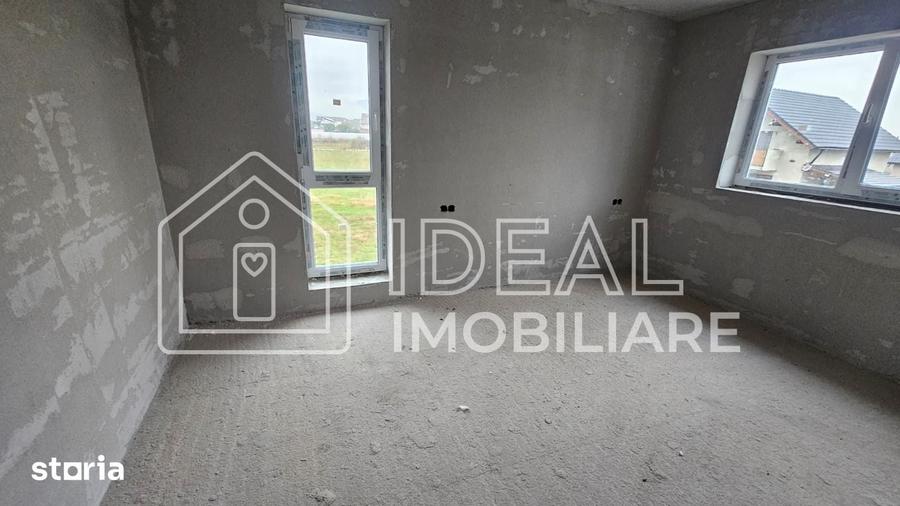 Casă cu 4 camere cu Teren 400 Mp în Central
