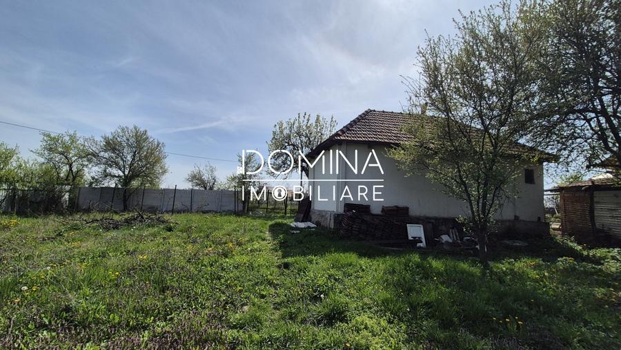 Casă individuală cu 2 camere cu Teren 969 Mp în Telești