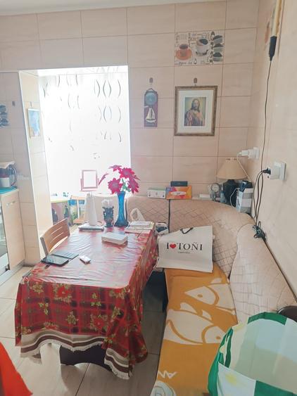Apartament cu 3 camere decomandat în Craiovei