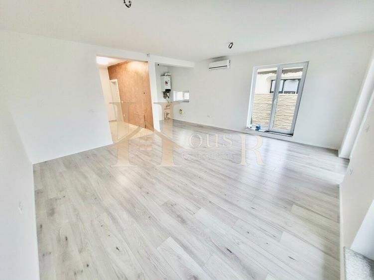 Duplex cu 4 camere cu Canalizare în Dumbrăvița