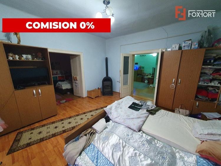 Casă individuală cu 5 camere cu Canalizare în Șagului