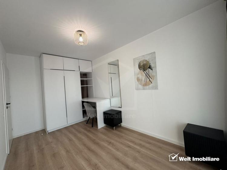 Apartament cu 3 camere semidecomandat, mobilat în Zorilor