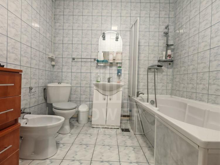 Casă individuală cu 2 camere cu Canalizare în Vasile Aaron