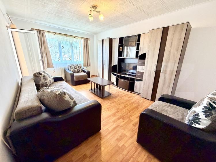 Apartament cu 2 camere decomandat, mobilat în Cetate — fotografia 1