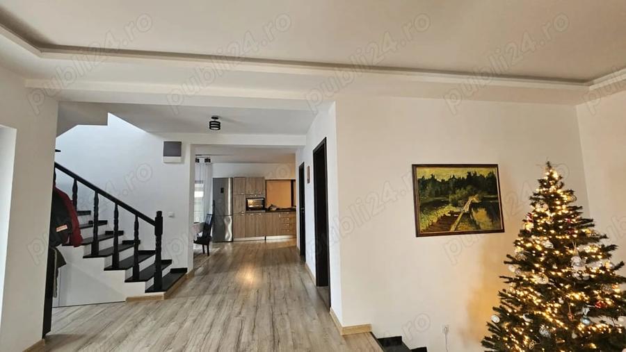 Casă cu Teren 287 Mp în Central